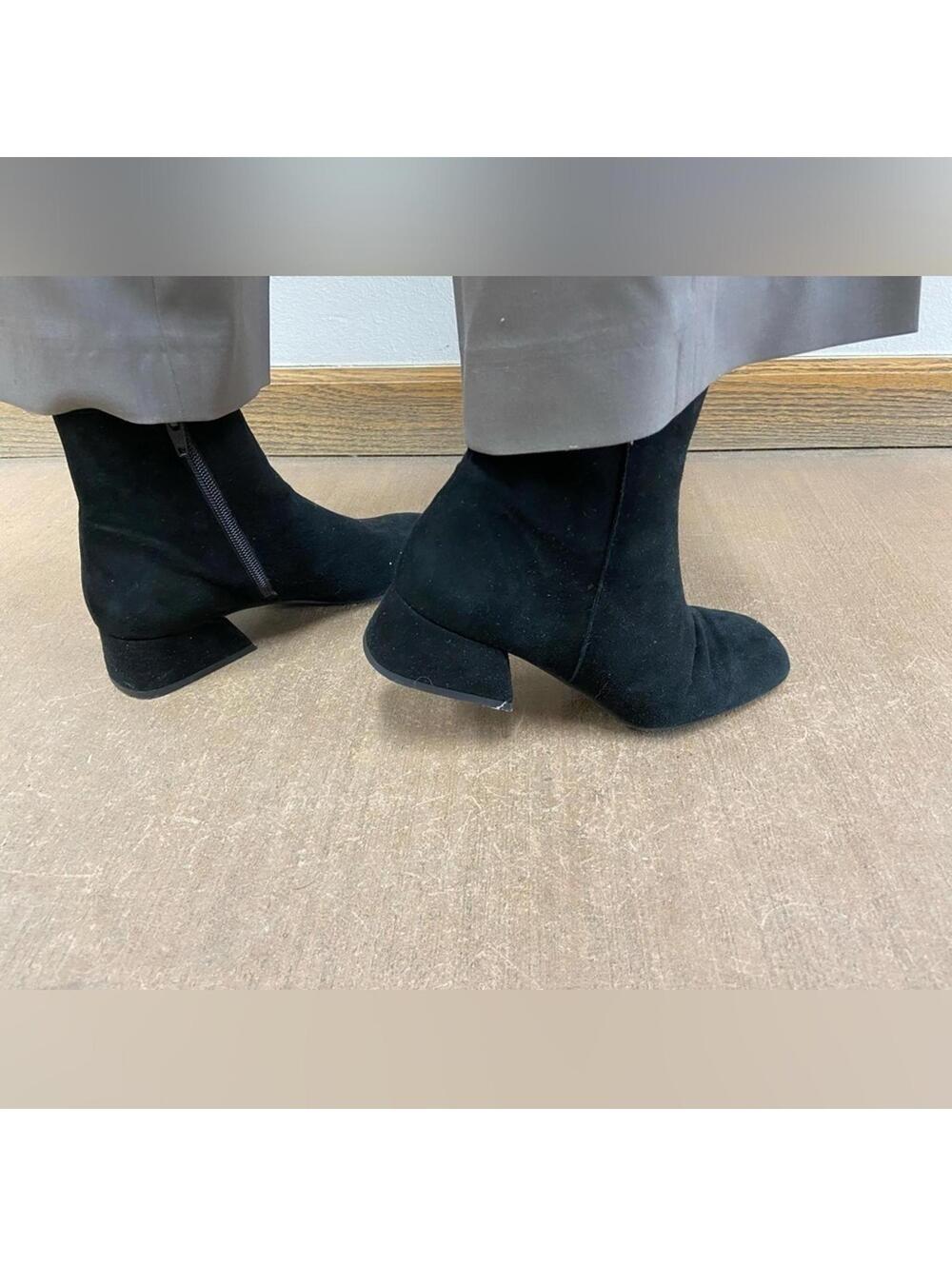 Brunate 7.5 Black Suede Ankle Boots